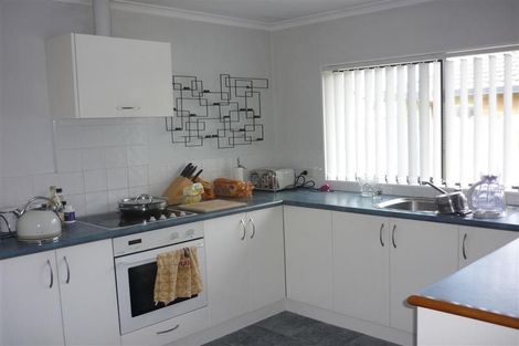 Photo of property in 4 Borris Close, East Tamaki, Auckland, 2016