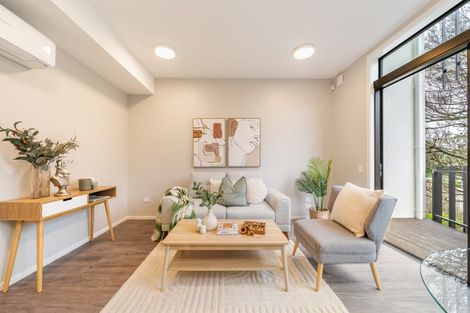 Photo of property in 2/52 Northland Road, Northland, Wellington, 6012