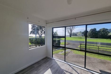 Photo of property in 3 Rautawa Place, Kawakawa Bay, 2585