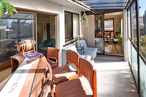 Photo of property in 10 Black Peak Road, Omarama, 9412