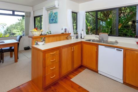 Photo of property in 30 Adams Road, Thornton Bay, Thames, 3575