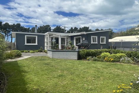 Photo of property in 32 Chamberlain Avenue, Amberley, 7481