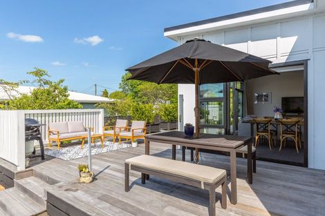 Photo of property in 24 Kempton Street, Greytown, 5712