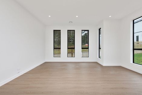 Photo of property in 5 Endurance Rise, Orewa, 0931