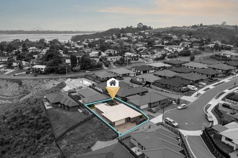 Photo of property in 20 Watene Way, Welcome Bay, Tauranga, 3112