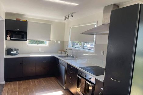 Photo of property in 24 Meilland Place, Glen Eden, Auckland, 0602