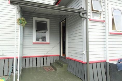 Photo of property in 2 Warburton Street, Karoro, Greymouth, 7805