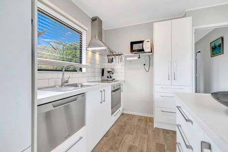 Photo of property in 8a Novelle Grove, Papamoa Beach, Papamoa, 3118