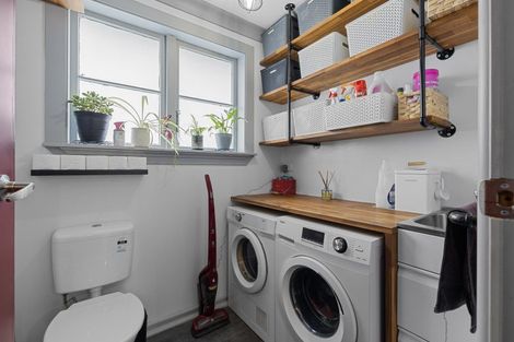 Photo of property in 28 Tyne Street, Roslyn, Palmerston North, 4414