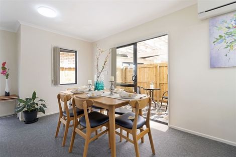 Photo of property in 52b Rimu Street, New Lynn, Auckland, 0600