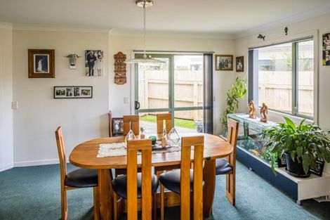 Photo of property in 4 Seascape View, Paremata, Porirua, 5024