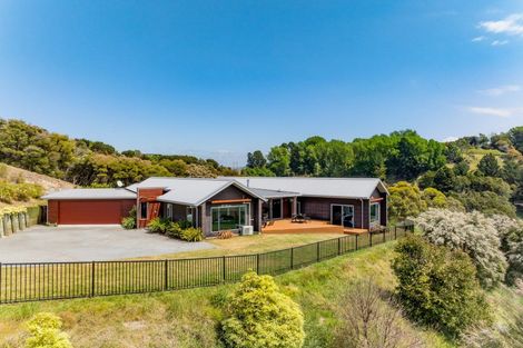 Photo of property in 19 Esk View Road, Eskdale, Napier, 4182