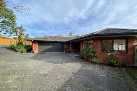 Photo of property in 25a Westerham Drive, Dannemora, Auckland, 2016