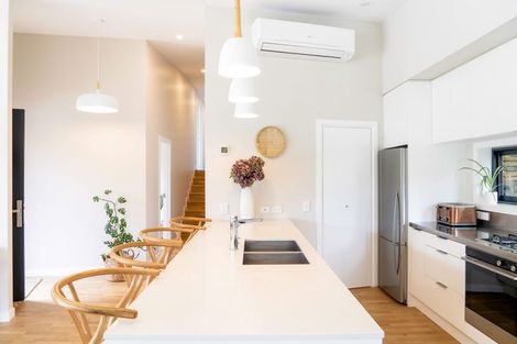 Photo of property in 67 Mcdonnell Road, Arrowtown, 9302