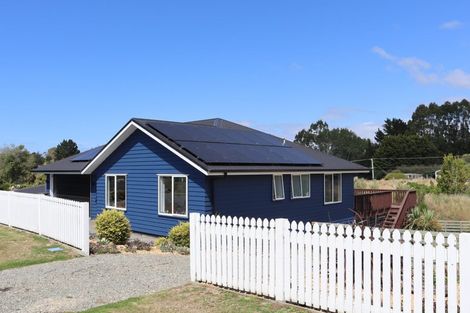 Photo of property in 9 Grove Avenue, Weston, Oamaru, 9401