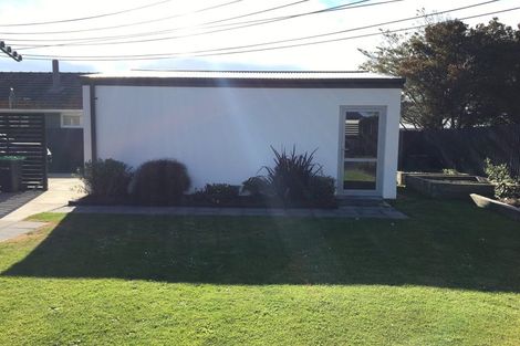Photo of property in 51 Niven Street, Avondale, Christchurch, 8061