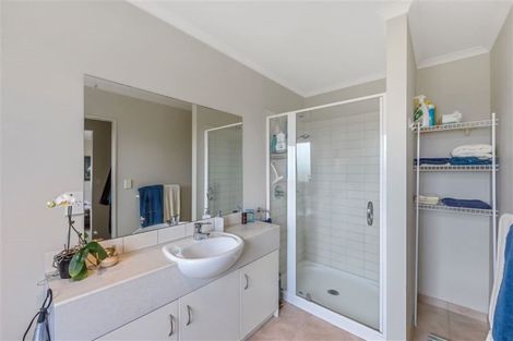 Photo of property in 25 Alverna Heights View, Gulf Harbour, Whangaparaoa, 0930