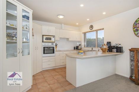 Photo of property in 76 Mains Avenue, Kensington, Whangarei, 0112