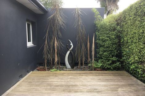Photo of property in 150 Tennyson Street, Sydenham, Christchurch, 8023