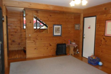 Photo of property in 103 Leigh Road, Leigh, 0985