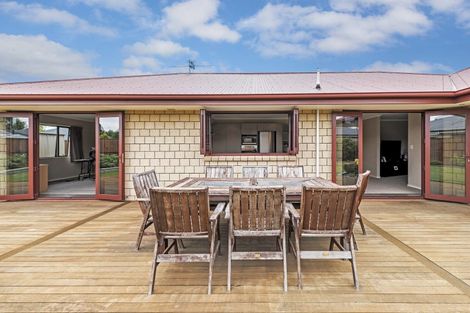 Photo of property in 92 Acacia Avenue, Rangiora, 7400