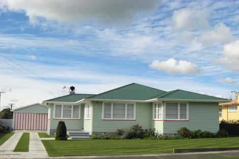 Photo of property in 81 Stout Street, Shannon, 4821