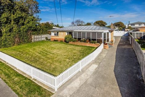 Photo of property in 15 Fields Road, Manurewa, Auckland, 2102