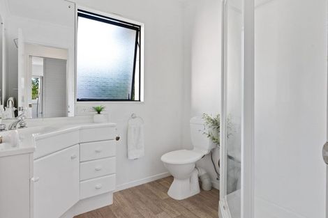 Photo of property in 24 Onepu Lane, Manly, Whangaparaoa, 0930