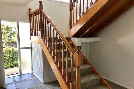 Photo of property in 1/1 Kaihu Street, Northcote, Auckland, 0627