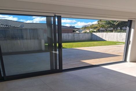 Photo of property in 11 Leebank Crescent, Riverhead, 0820