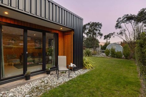 Photo of property in 42 Tui Drive, Mount Creighton, Queenstown, 9371