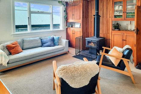 Photo of property in 36 Aratoro Place, Mount Pleasant, Christchurch, 8081