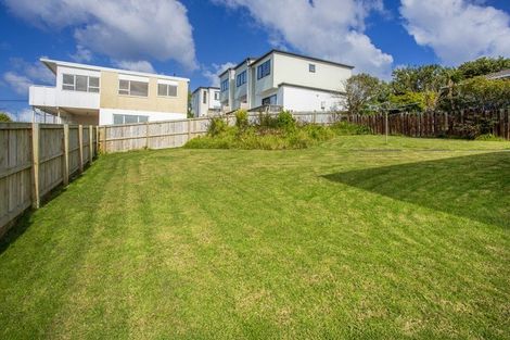 Photo of property in 2/18 Anne Road, Hillcrest, Auckland, 0627