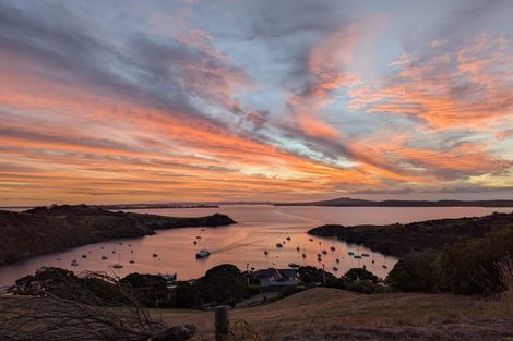 Photo of property in 110 Delamore Drive, Oneroa, Waiheke Island, 1081