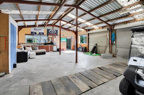 Photo of property in 805 Richmond Road, Lepperton, New Plymouth, 4373