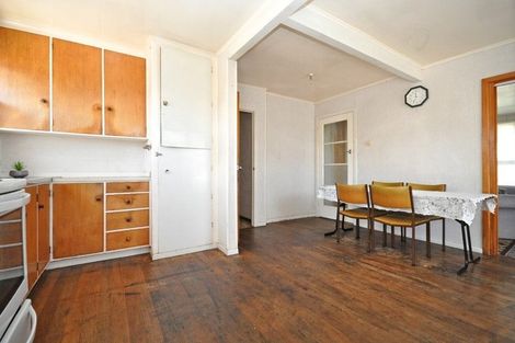 Photo of property in 122 Beaumonts Way, Manurewa, Auckland, 2102