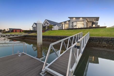 Photo of property in 17 Awatea Drive, Whitianga, 3510