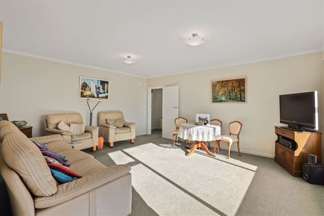 Photo of property in 40 Cannon Hill Crescent, Mount Pleasant, Christchurch, 8081