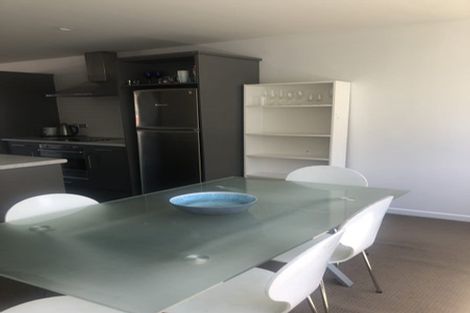 Photo of property in 2/37 Daniell Street, Newtown, Wellington, 6021