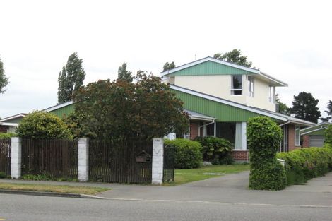 Photo of property in 105 Withells Road, Avonhead, Christchurch, 8042