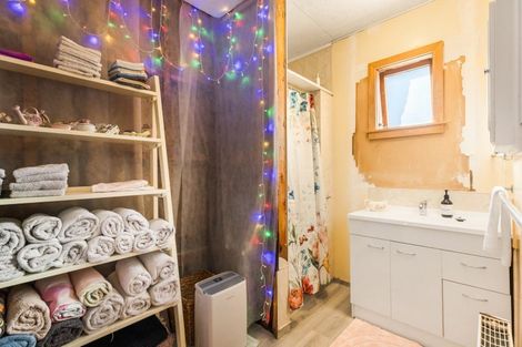 Photo of property in 392 Letts Gully Road, Letts Gully, Alexandra, 9393