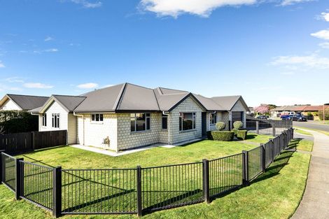 Photo of property in 23 Madison Street, Cambridge, 3434