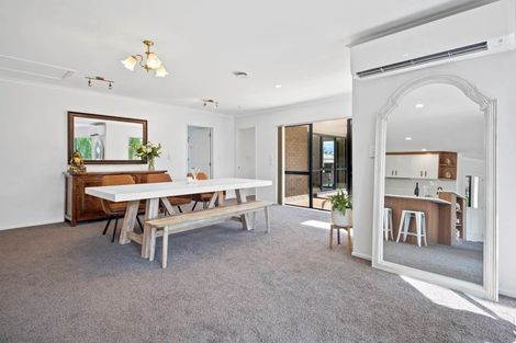Photo of property in 27 Longford Park Drive, Takanini, 2112