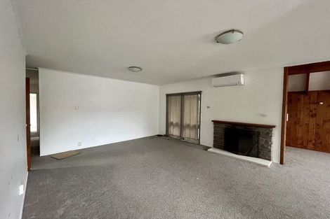 Photo of property in 52 Stottholm Road, Titirangi, Auckland, 0604