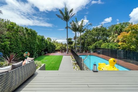 Photo of property in 8 Sandford Street, Campbells Bay, Auckland, 0630