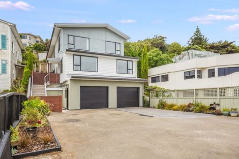 Photo of property in 3/84 Mana Esplanade, Paremata, Porirua, 5026