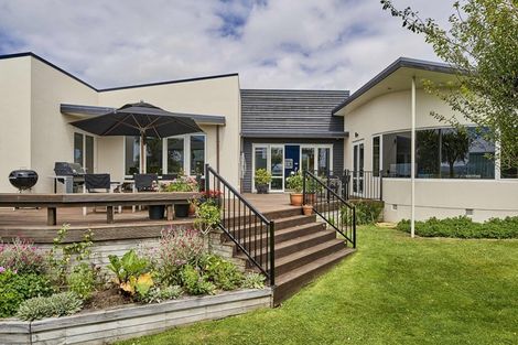 Photo of property in 95 Seaview Road, Paremata, Porirua, 5024