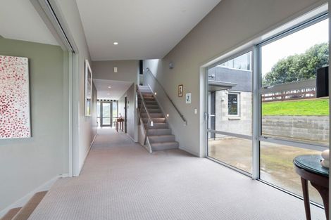 Photo of property in 33 Oram Drive, Turitea, Palmerston North, 4472