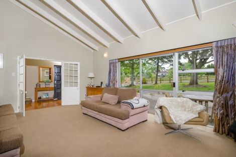 Photo of property in 79 Tawa Road, Kumeu, 0891