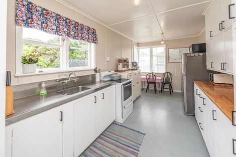 Photo of property in 57 Harper Street, Gonville, Whanganui, 4501